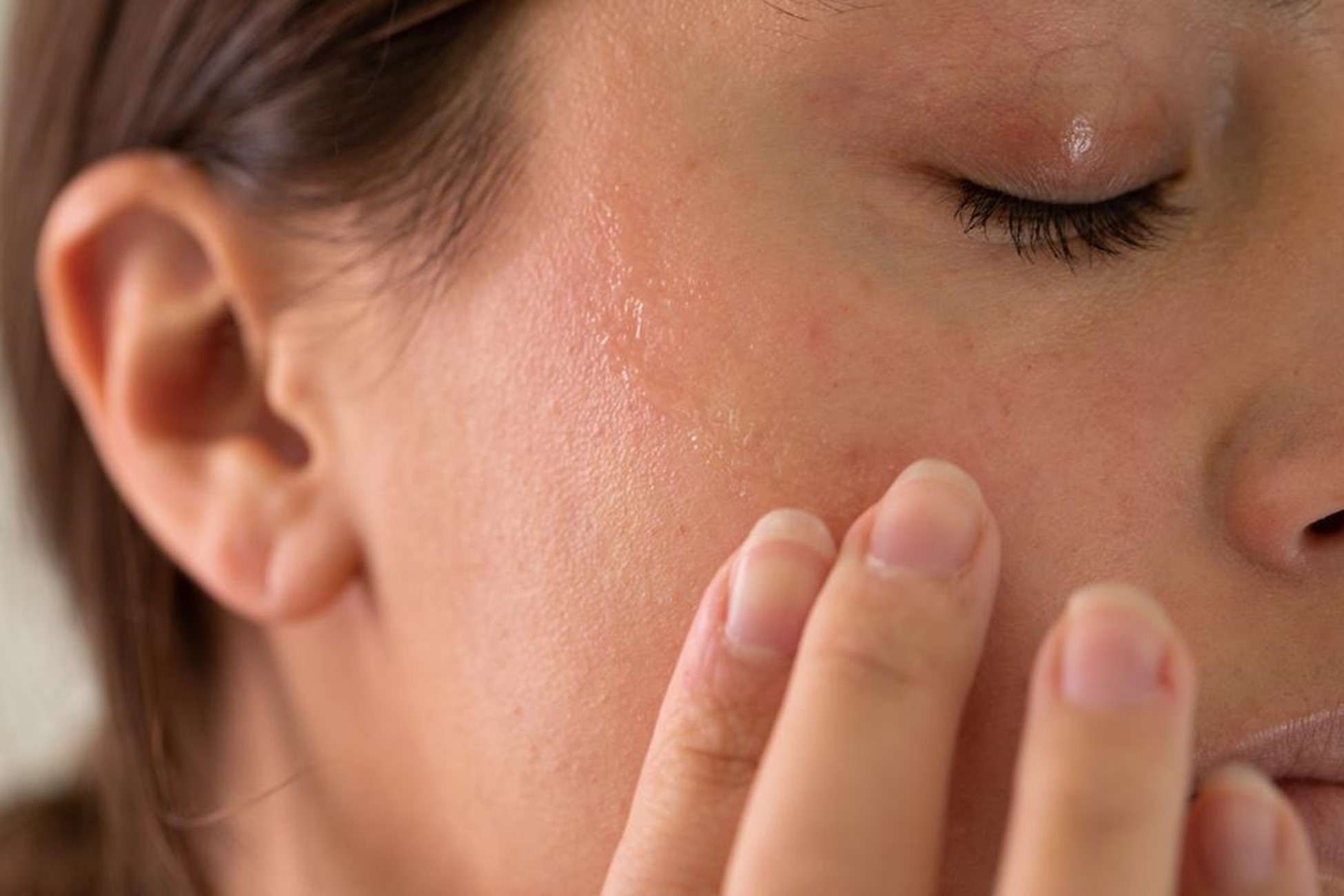10 nguyên nhân gây khô da và cách khắc phục