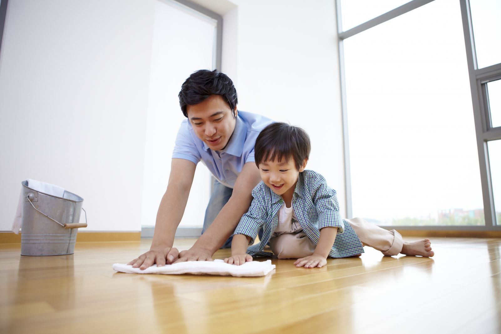 Kinh nghiệm cho cha mẹ giúp con tự giác làm việc nhà